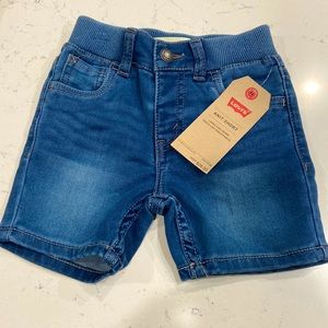 New LEVIS knit short